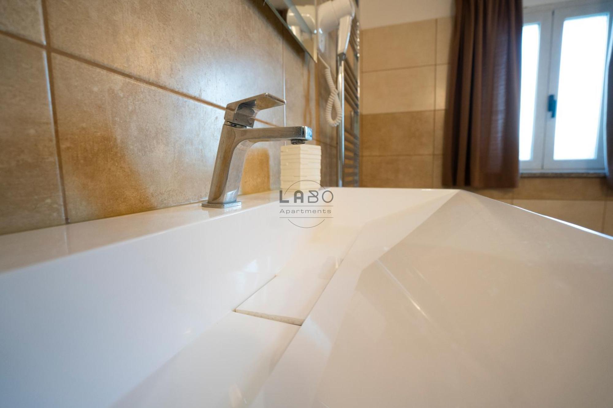 Agape Rooms In Тропея Экстерьер фото