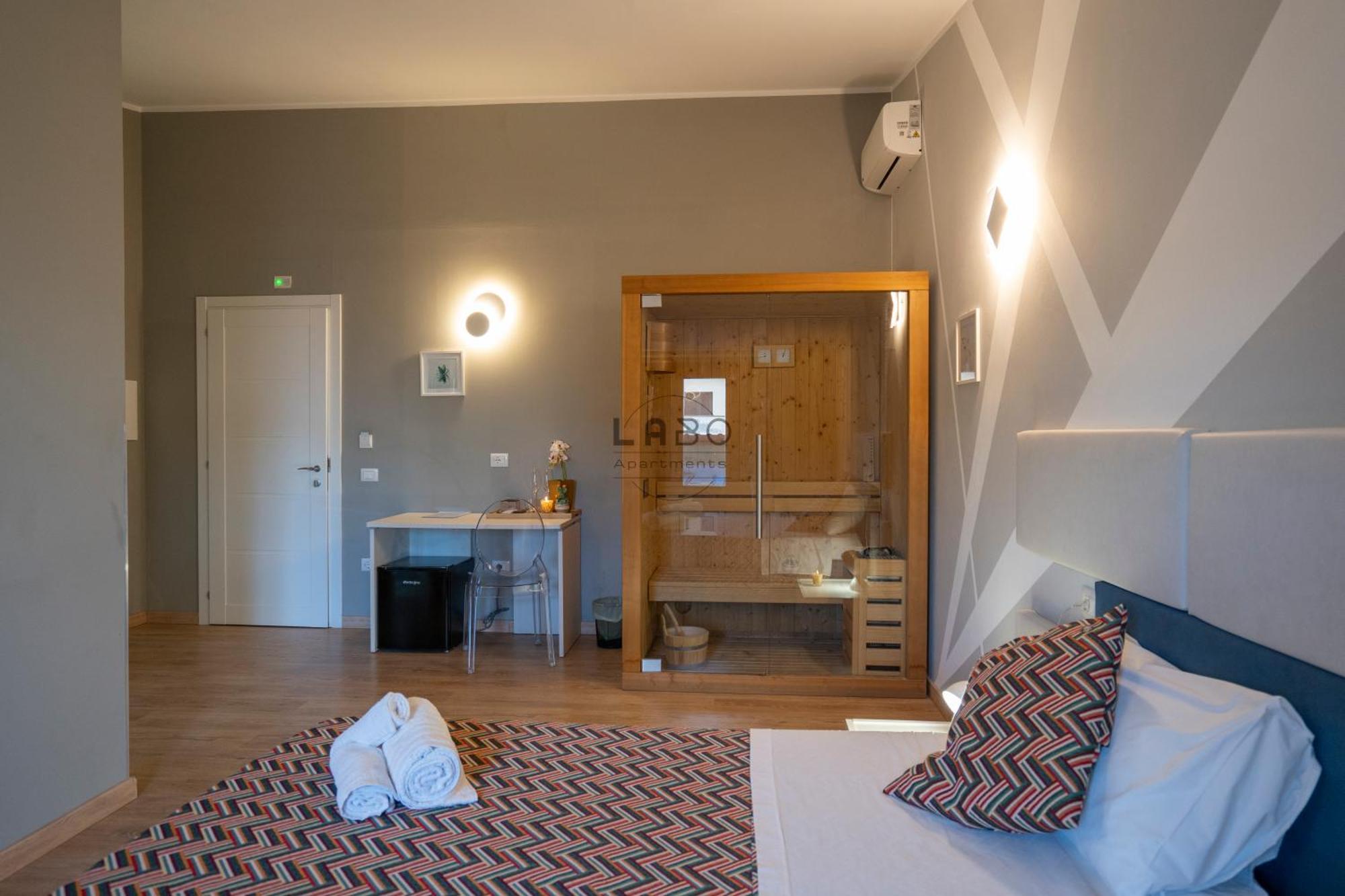 Agape Rooms In Тропея Экстерьер фото